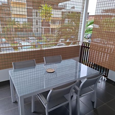Hibiscus Standing- Appartement Cosy- 2 Chambres Climatisees- Cuisine Equipee- Wifi-Terrasse Cayenne Luaran gambar