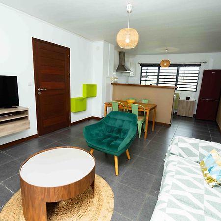 Hibiscus Standing- Appartement Cosy- 2 Chambres Climatisees- Cuisine Equipee- Wifi-Terrasse Cayenne Luaran gambar