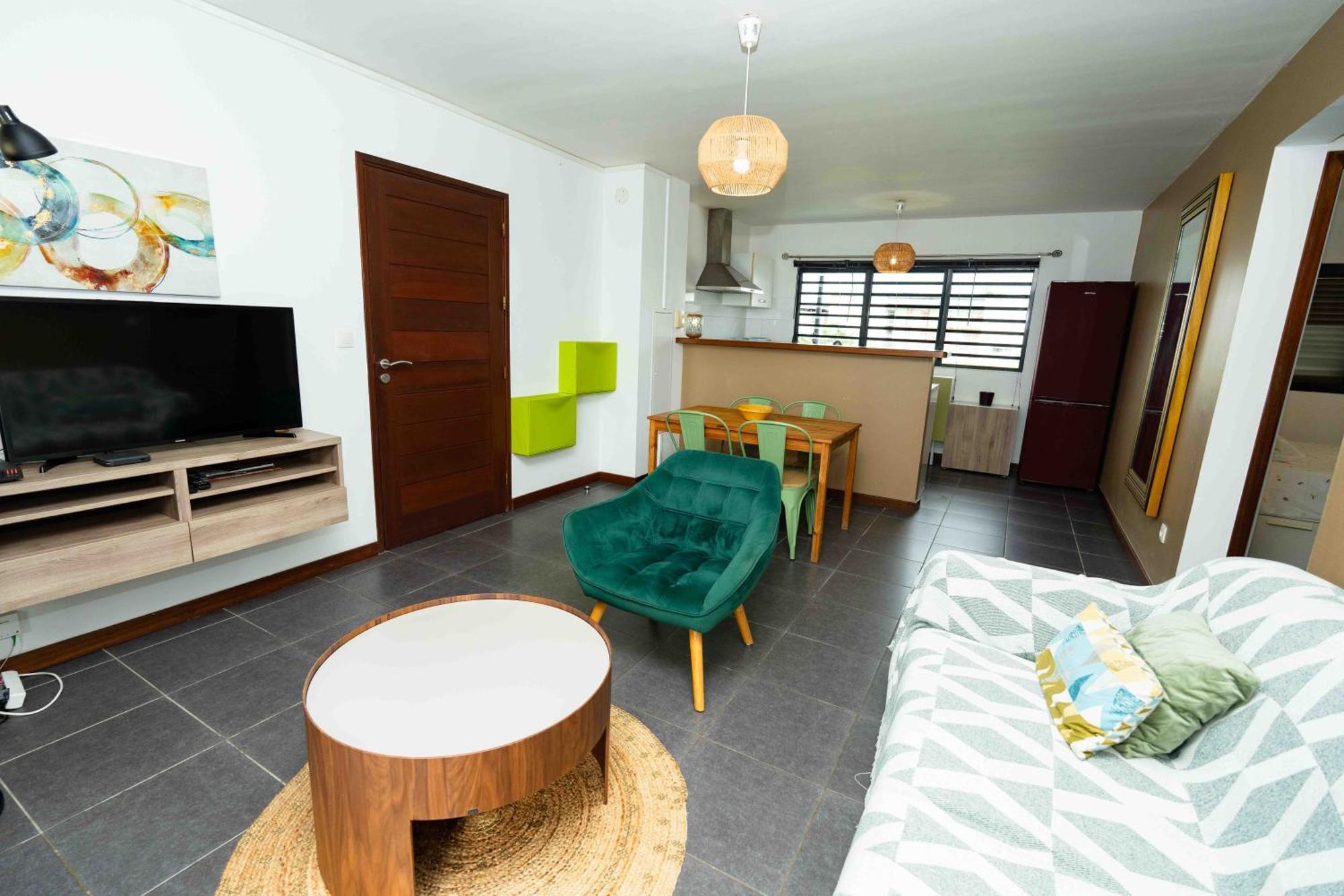 Hibiscus Standing- Appartement Cosy- 2 Chambres Climatisees- Cuisine Equipee- Wifi-Terrasse Cayenne Luaran gambar